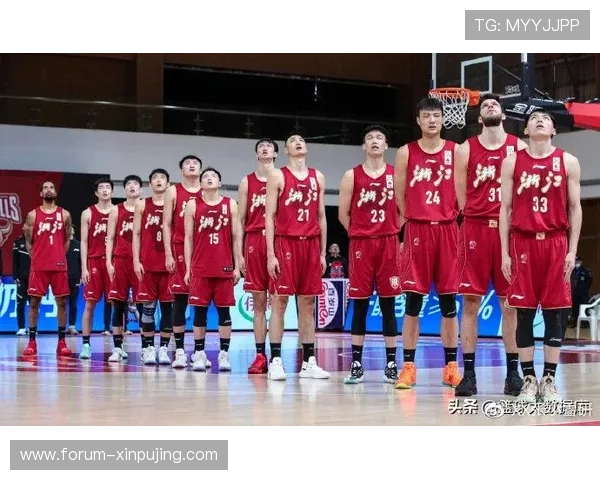 聚焦新赛季关键对决与转会风云各队备战进入白热化阶段引发热议中